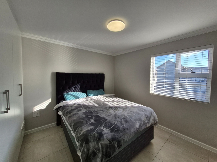 1 Bedroom Property for Sale in Sunningdale Western Cape